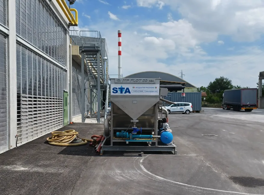 impianto mobile per il trattamento di acque e fanghi